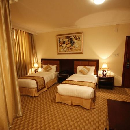 Caravan Hotel Addis Экстерьер фото