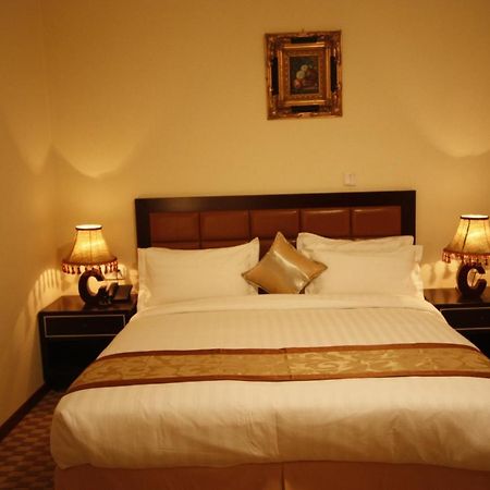 Caravan Hotel Addis Экстерьер фото