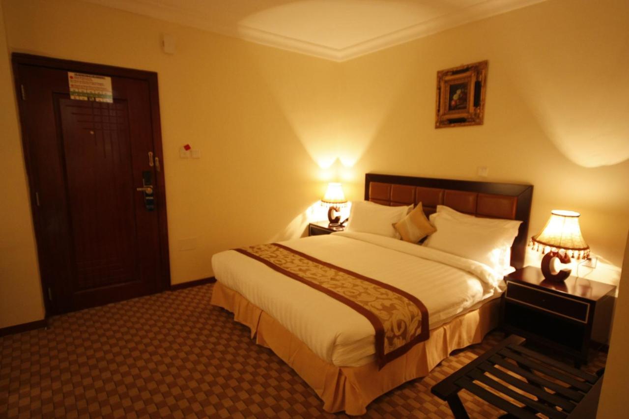 Caravan Hotel Addis Экстерьер фото