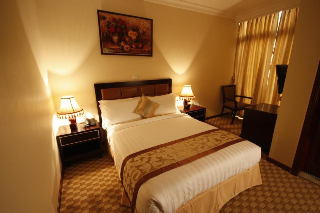 Caravan Hotel Addis Экстерьер фото