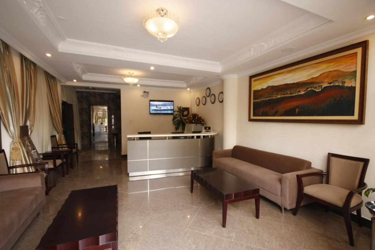 Caravan Hotel Addis Экстерьер фото