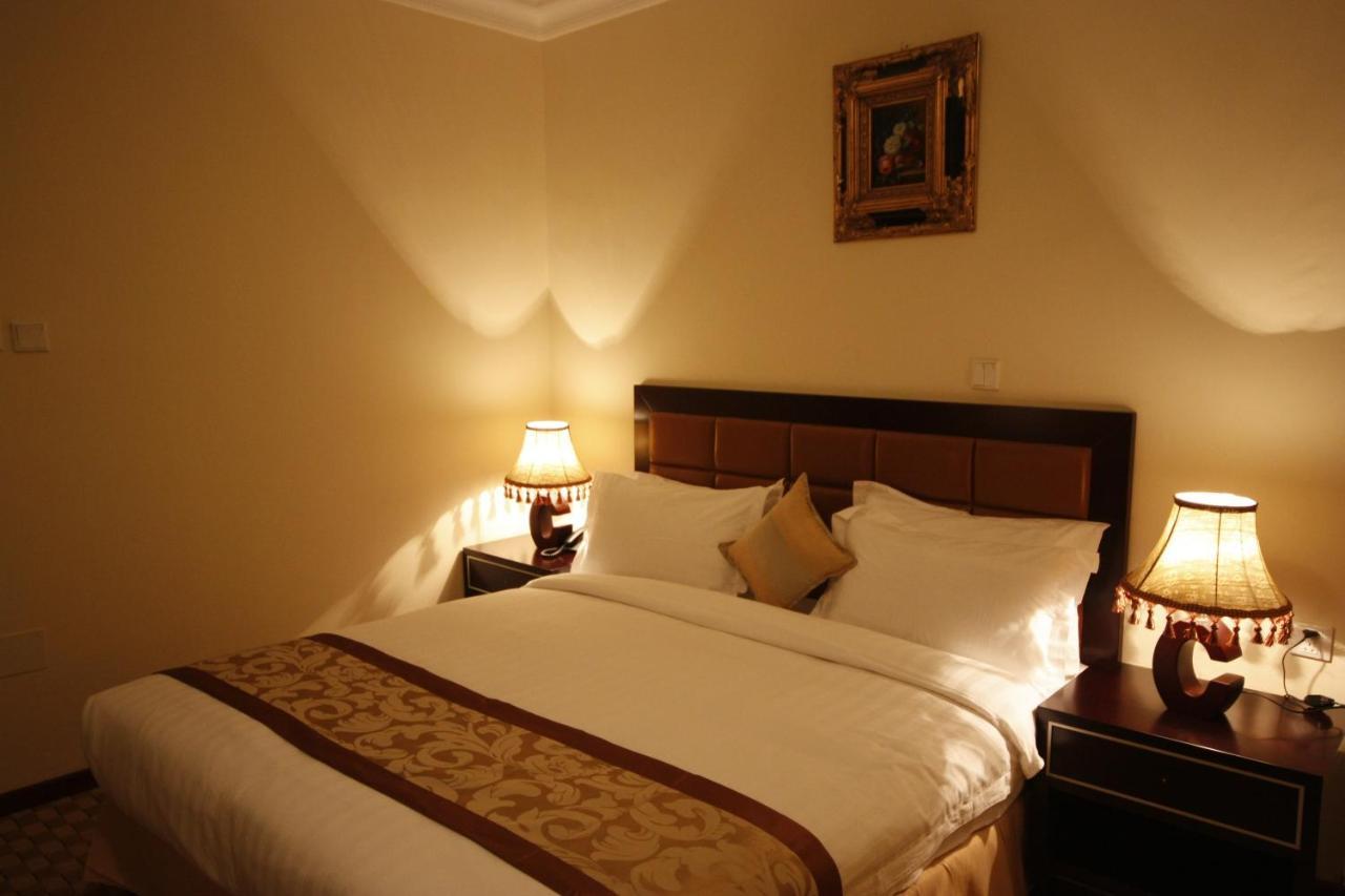 Caravan Hotel Addis Экстерьер фото