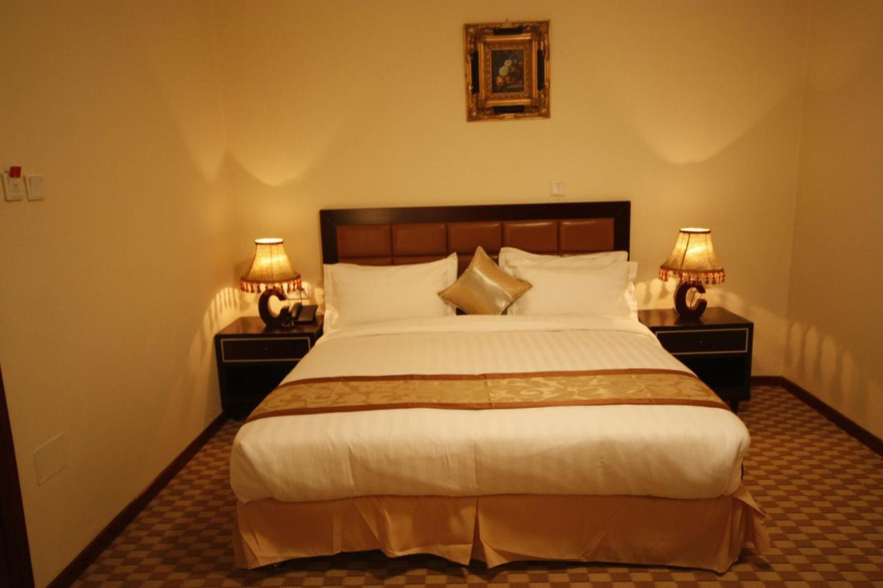 Caravan Hotel Addis Экстерьер фото